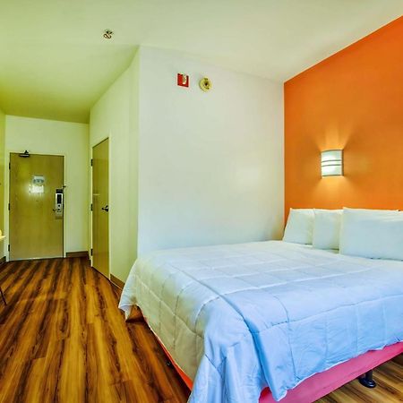 Motel 6-Burlington, On - Toronto West - Oakville 외부 사진