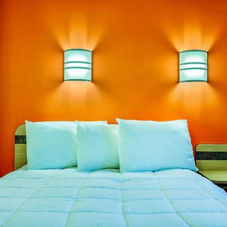 Motel 6-Burlington, On - Toronto West - Oakville 외부 사진