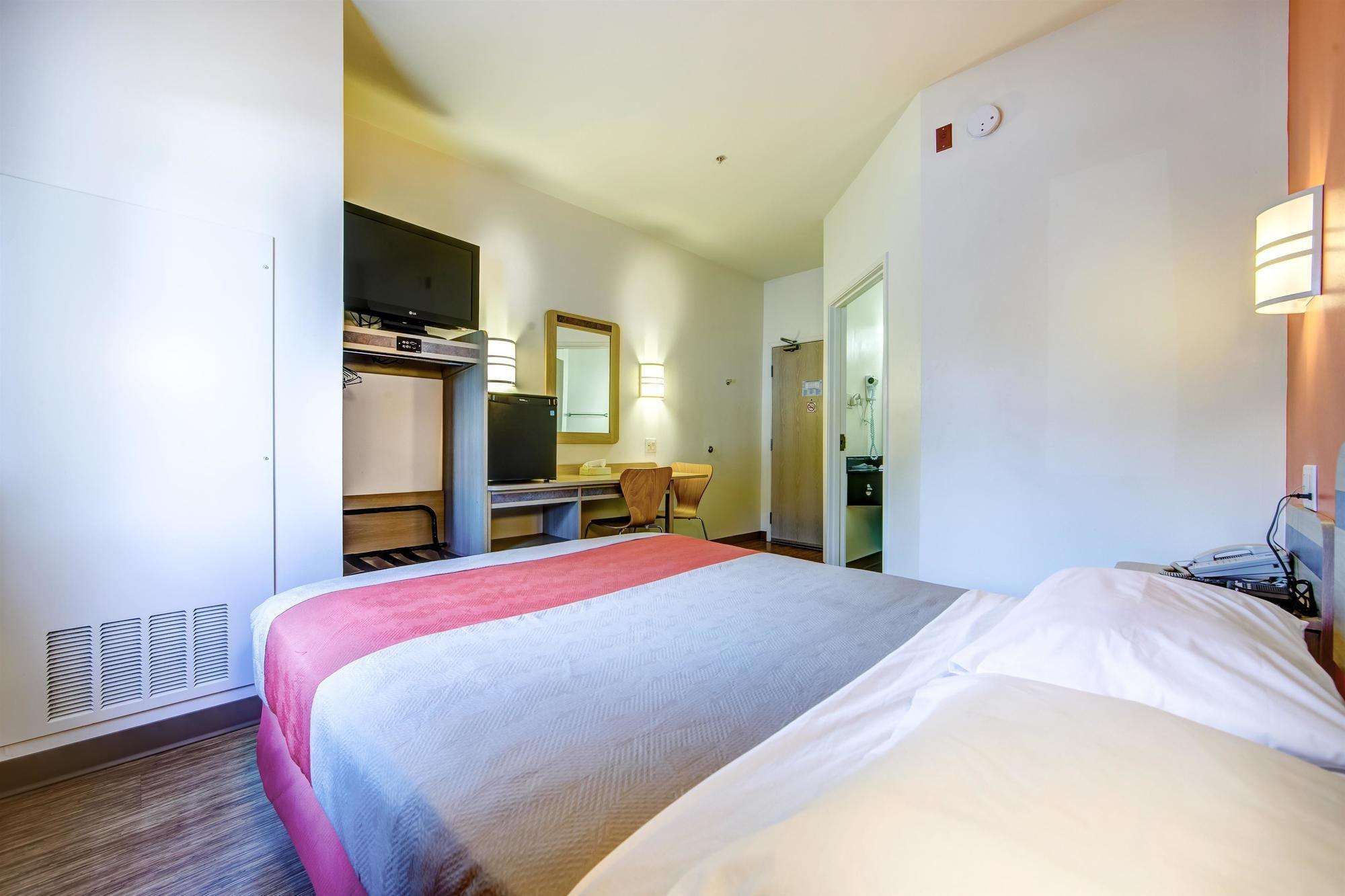 Motel 6-Burlington, On - Toronto West - Oakville 외부 사진