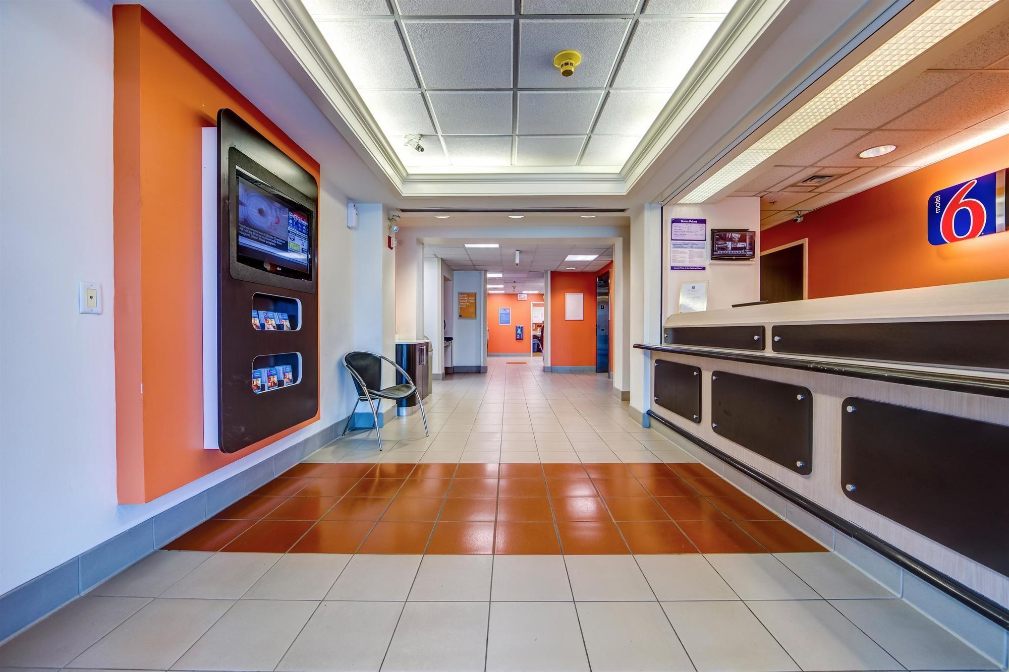Motel 6-Burlington, On - Toronto West - Oakville 외부 사진