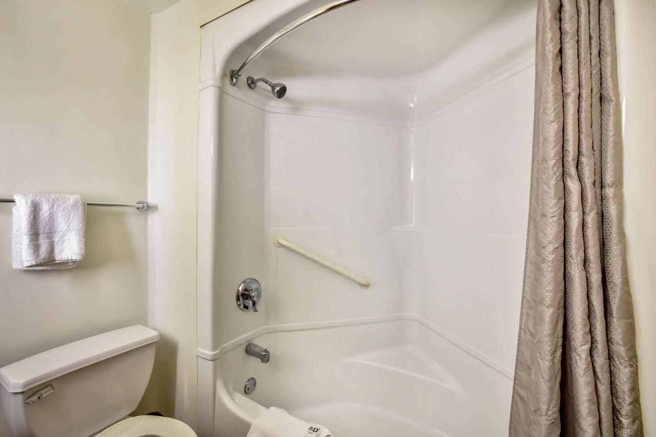 Motel 6-Burlington, On - Toronto West - Oakville 외부 사진