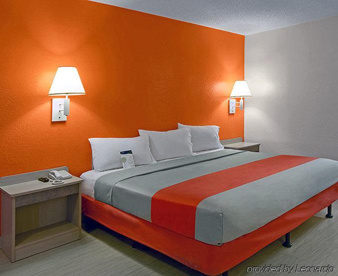 Motel 6-Burlington, On - Toronto West - Oakville 외부 사진